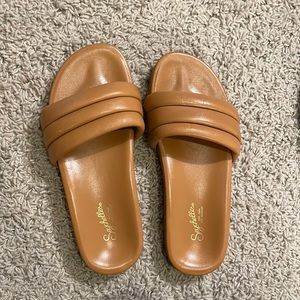 Seychelles Leather slide sandals LIKE NEW